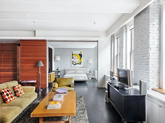 5th image of 141 Wooster St APT 6D