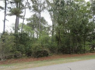 3005 Martins Point Rd, Kitty Hawk, NC 27949