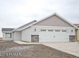3423 25th St S, Moorhead, MN 56560