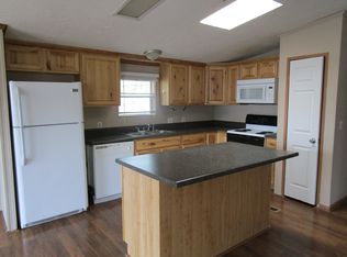 412 Sandalwood Trl, Monroe, MI 48161