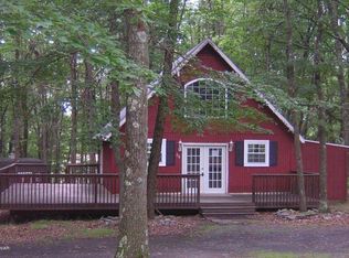 26 Davis Cir, Bushkill, PA 18324