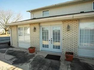 602 S Chicago St #B, Milford, IL 60953