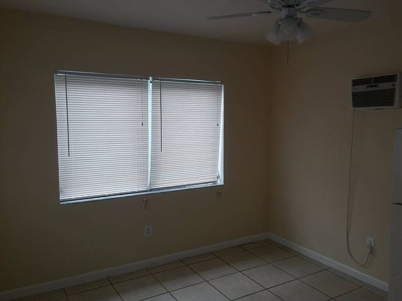 4th image of 1111-1125 Sharazad Blvd #25
