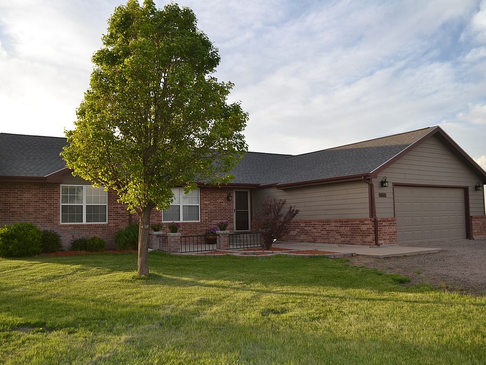 1st image of 3860 Quarterhorse Dr