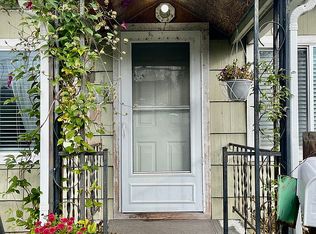 137 SW Jefferson St, Sheridan, OR 97378