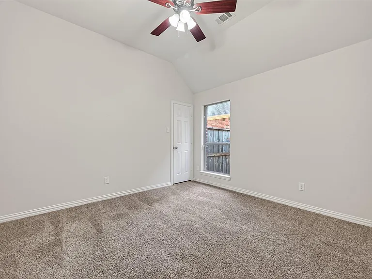6726 Hathaway Ln — Photo 32
