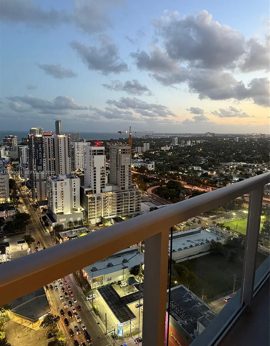 Studio, 451 sqft, $2,300 — Photo 4