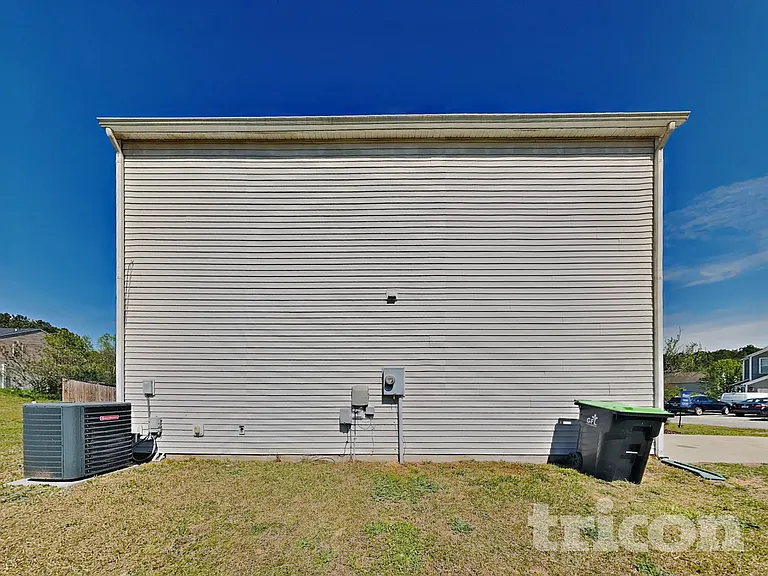 1025 Gelfield Rd — Photo 16