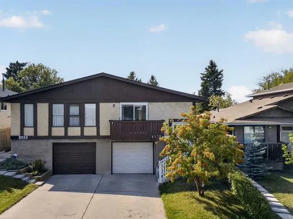 8335 E Centre St NW, Calgary, AB T3K 1J6