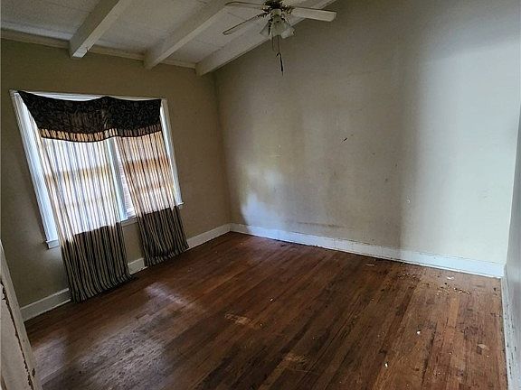 4th image of 421 Durant Dr