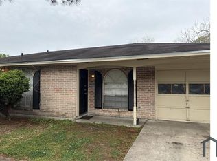 5800 Coubra St, Marrero, LA 70072