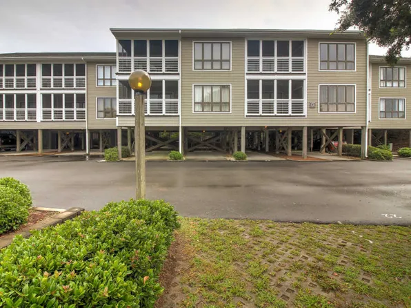 590 Marina Dr #22, Pine Knoll Shores, NC 28512