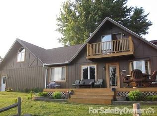 9900 Lakewood Ct, Perrinton, MI 48871