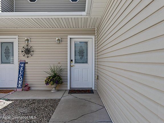 2nd image of 12 Jessica Ln