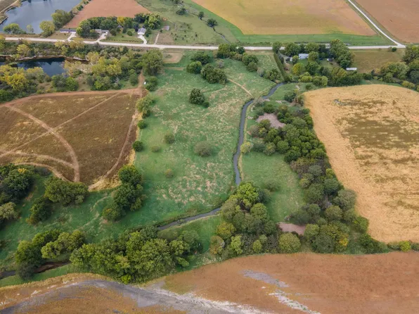 Dysart Rd, Waterloo, IA 50701