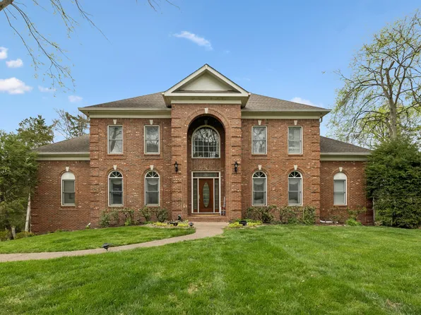 1022 Stonebridge Park Dr, Franklin, TN 37069