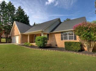 1887 Southcliff Dr, Maryville, TN 37803