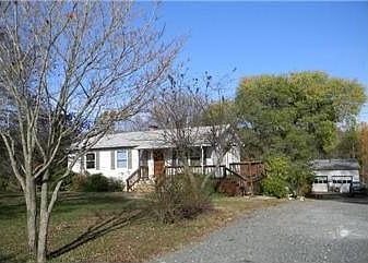Home for Sale in Stafford , Virginia $169,000