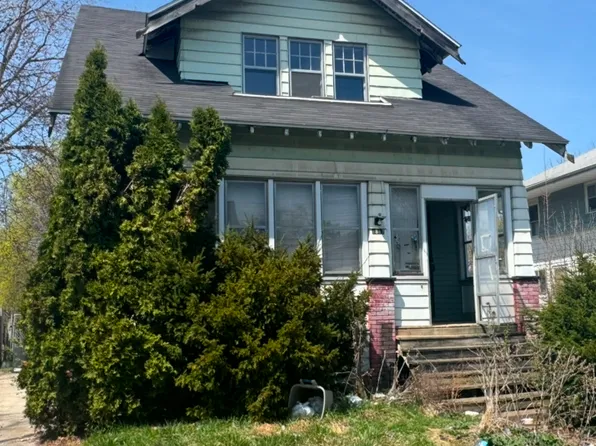 1617 Cedar St, Saginaw, MI 48601