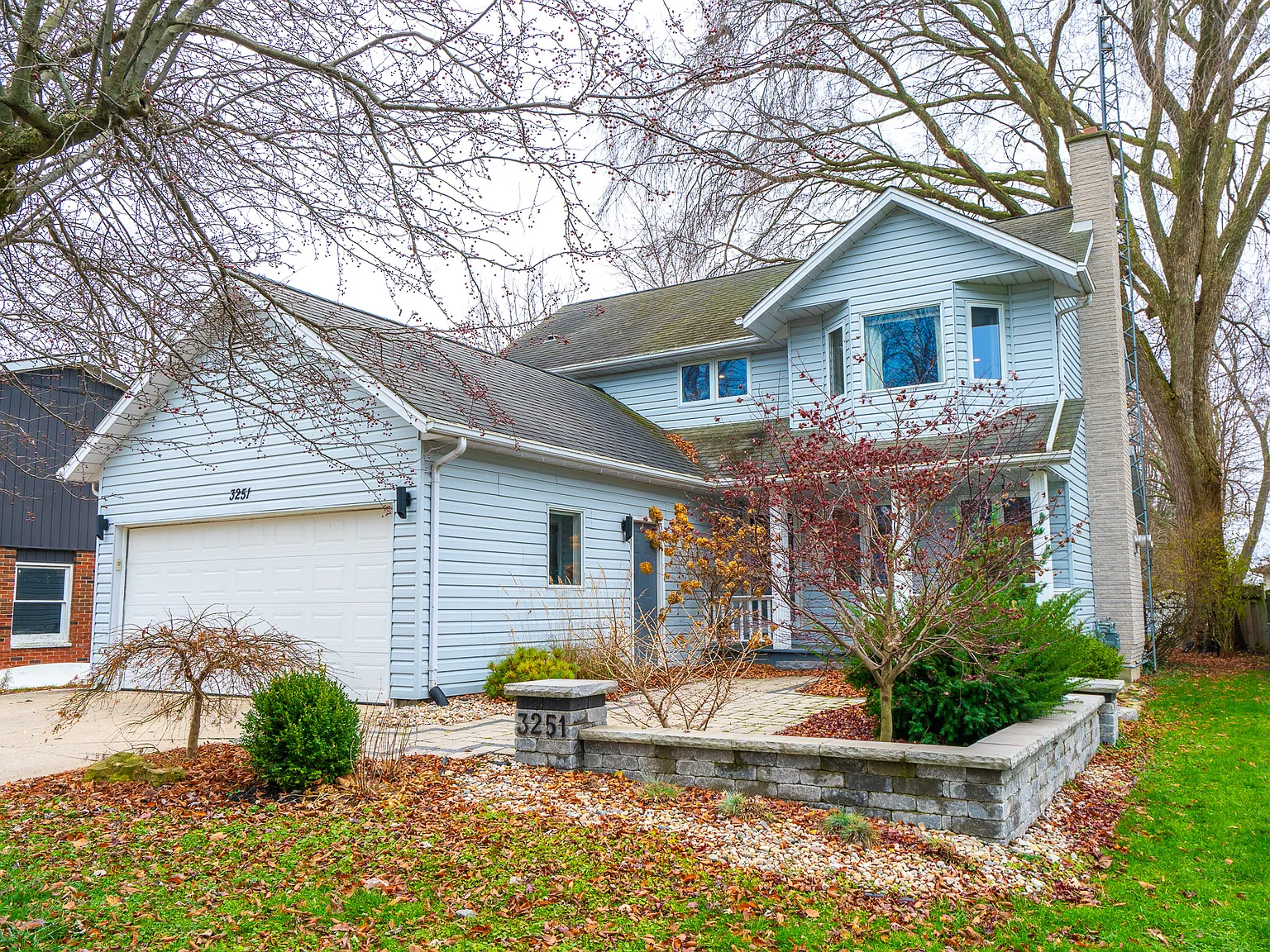 3251 Devonshire, Camlachie - - — Photo 2
