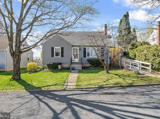 8171 Park Dr, Harrisburg, PA 17111