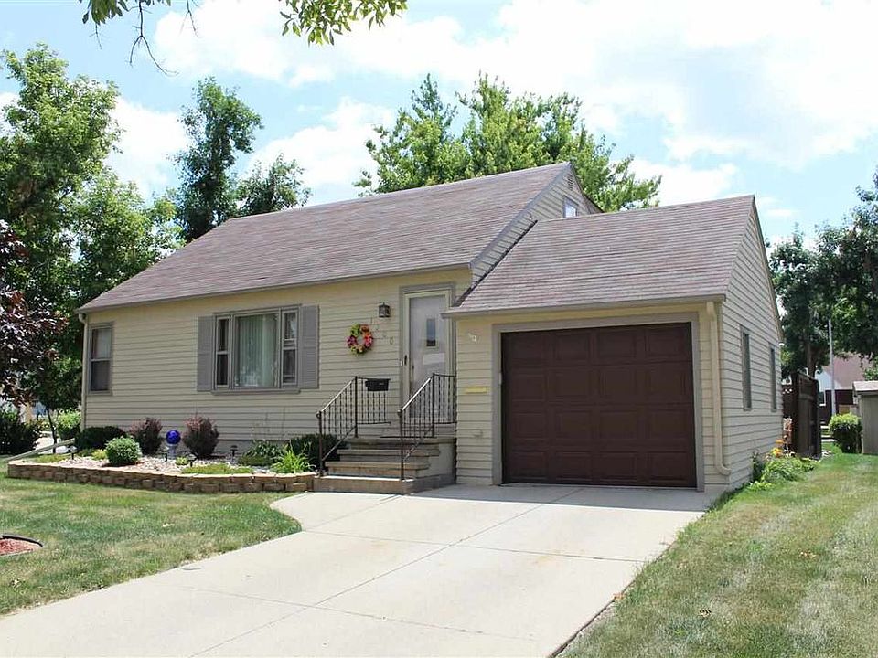 1st image of 1200 Clary St