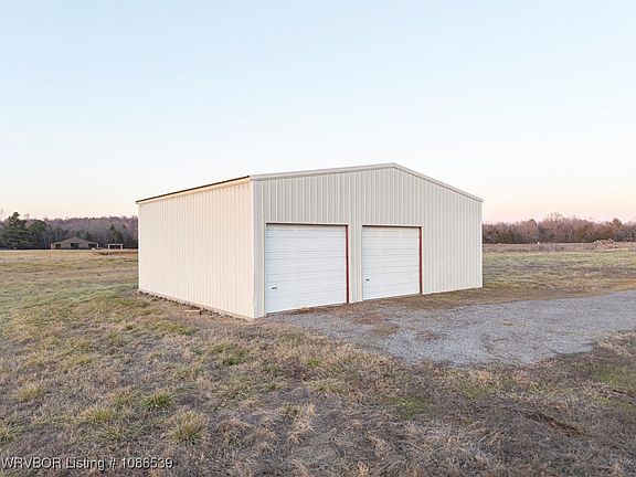 5th image of 3646 Burnville Rd