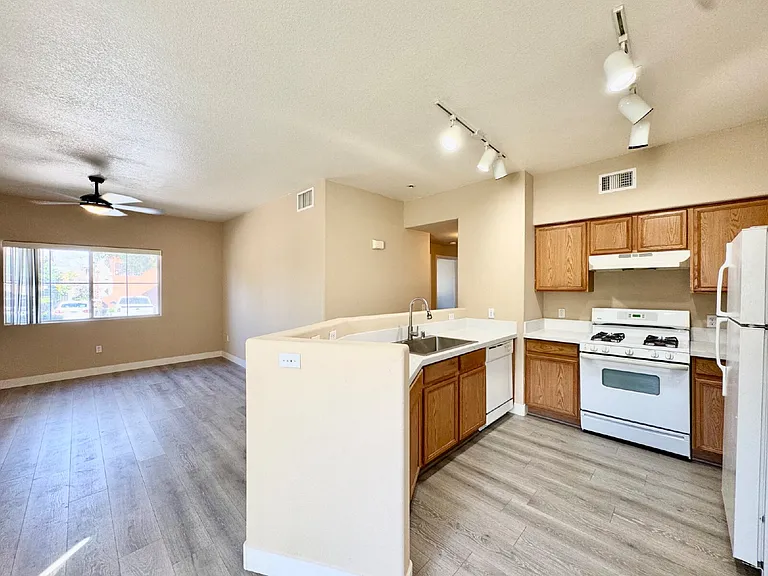 9303 Gilcrease Ave #1181 — Photo 21