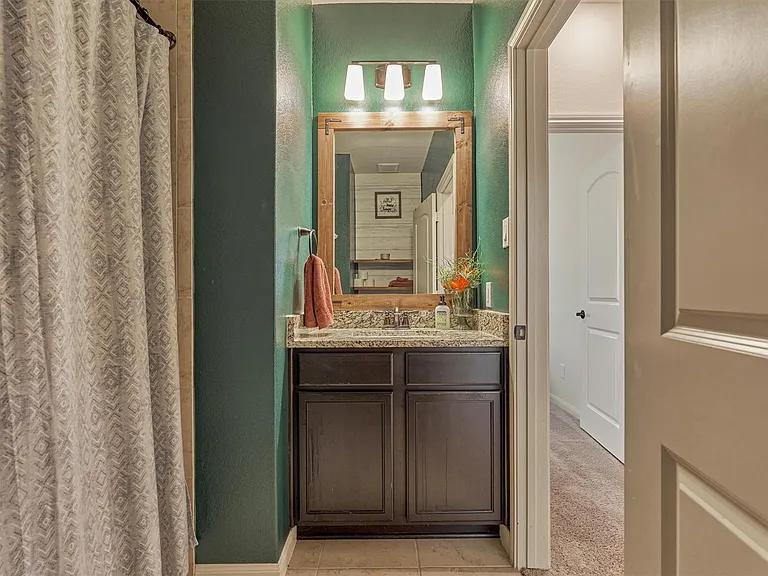 8884 Oval Glass St — Photo 20