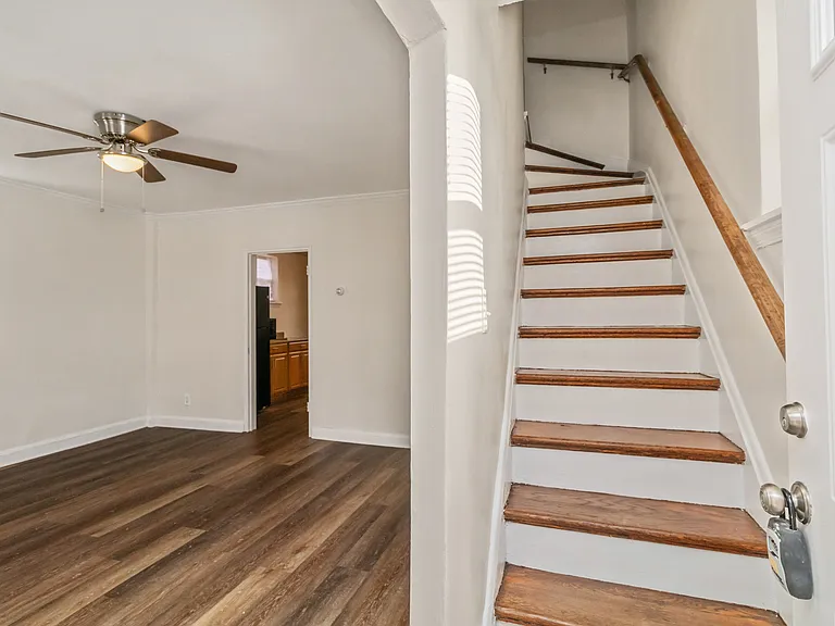 2915 Oakford Ave — Photo 27