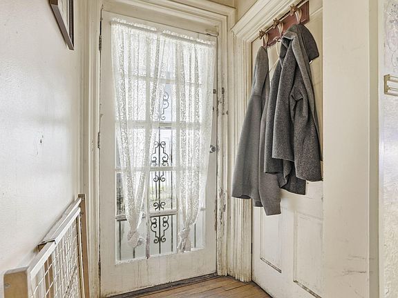 2nd image of 242 Hudson Ave