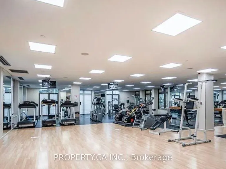 80 Harrison Garden Blvd #221 — Photo 15
