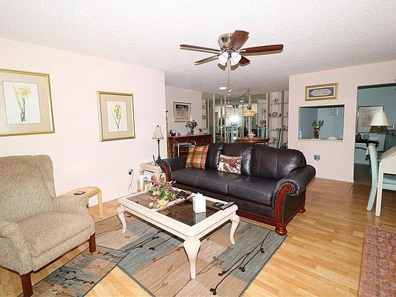 4th image of 13215 Slash Pine Dr #101