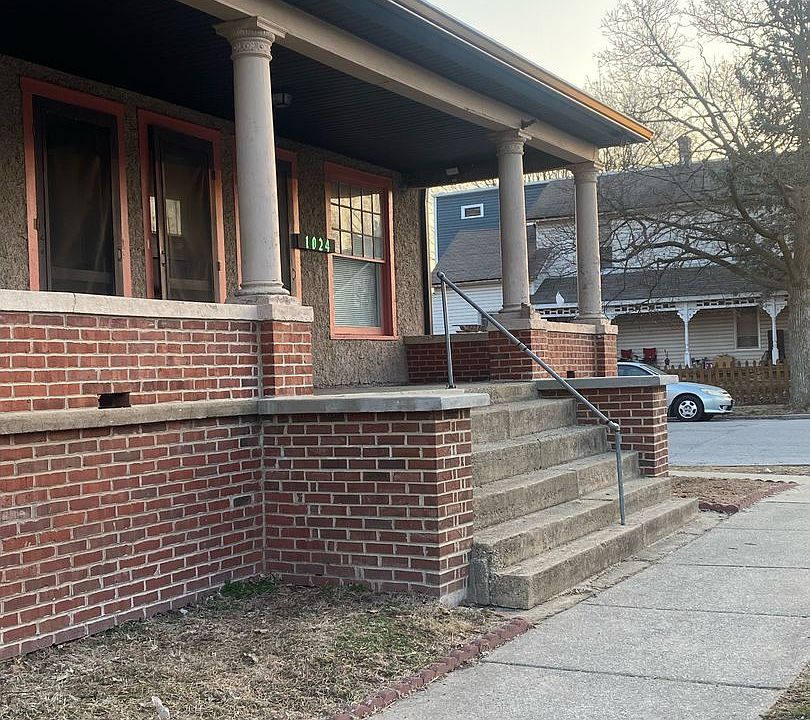 1st image of 1018 Brown St #1024