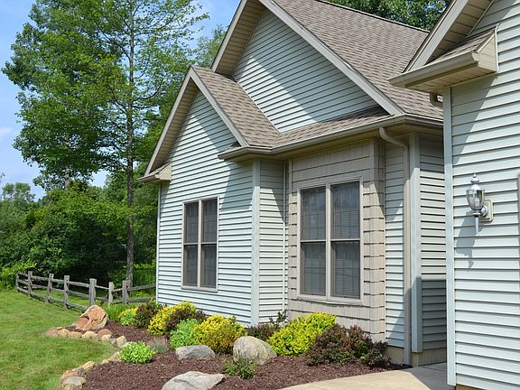 5710 Oakview Trail