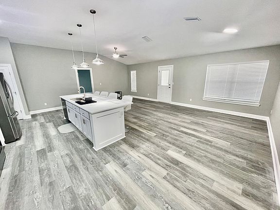 4th image of 2115 Purcell Dr
