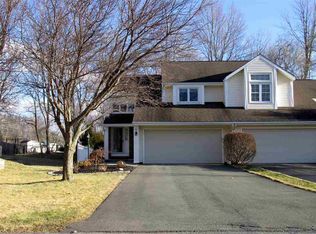20 Captains Blvd, Waterford, NY 12188