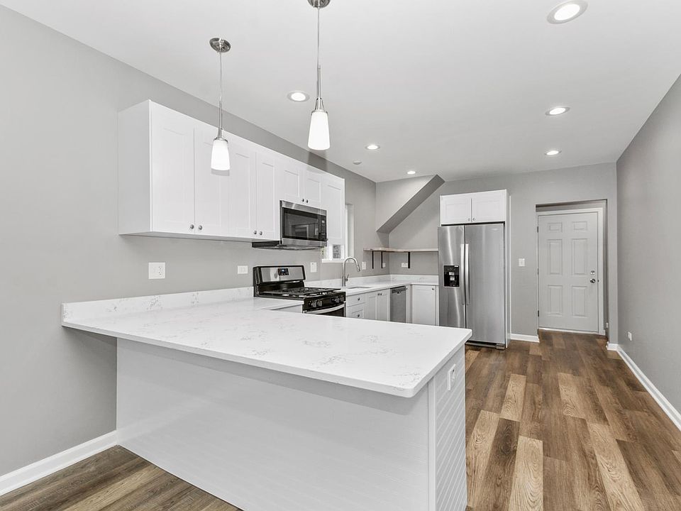 1st image of 219 E Pine Ave #1