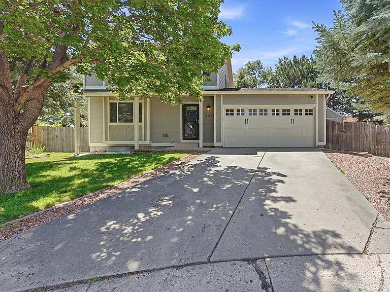2115 Golden Barrel Ct — Photo 2