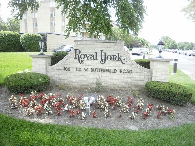 2nd image of 100 W Butterfield Rd APT 505N