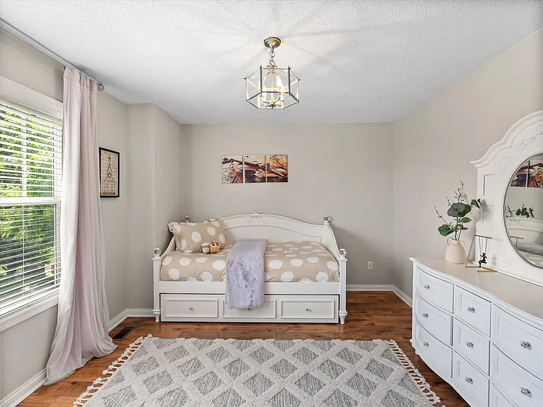 9660 Washington Blvd #3 — Photo 25
