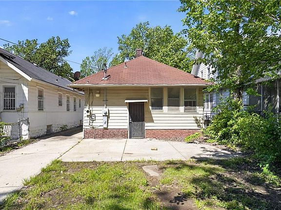 3rd image of 3721 Agnes Ave