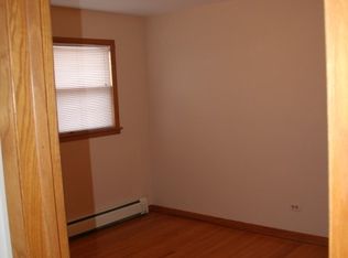 282 N Oaklawn Ave #1, Elmhurst, IL 60126