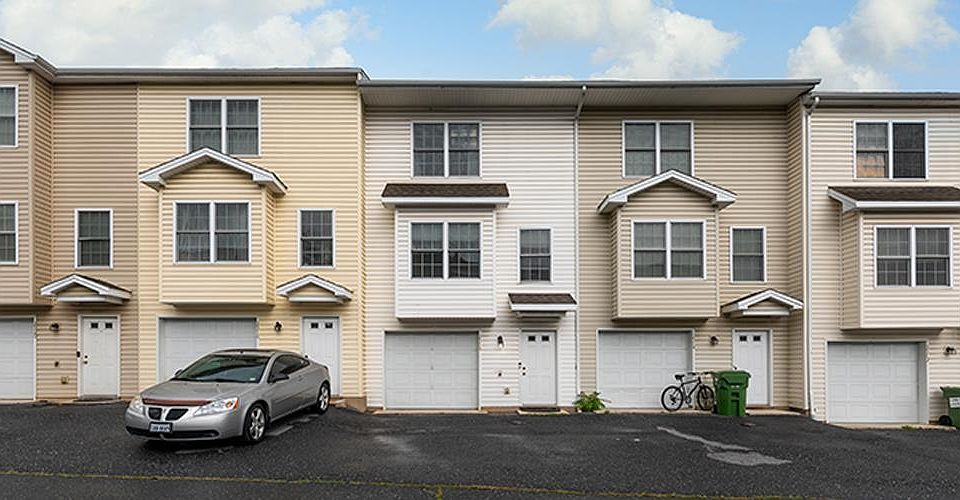 1st image of 2316 Kendall Ln