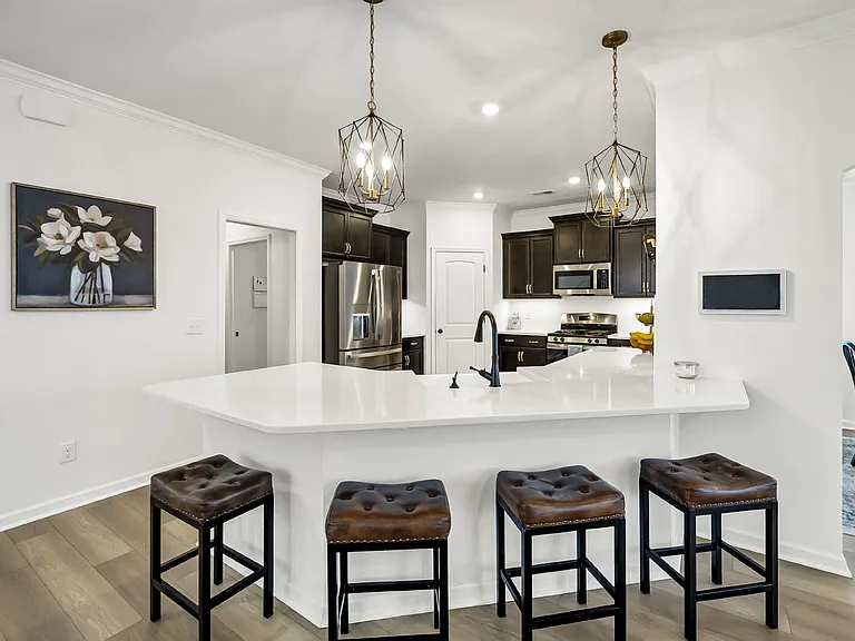 924 Windchase Way — Photo 3