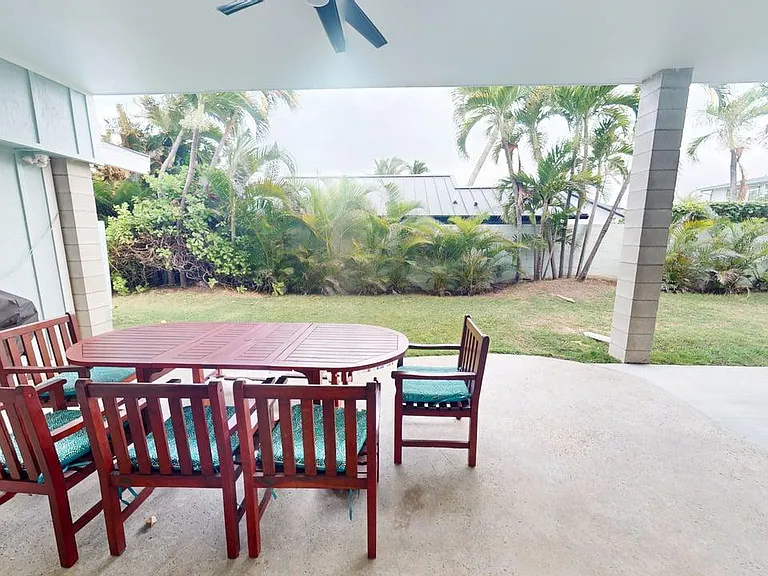 covered lanai barbecue dining