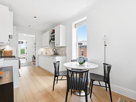 2nd image of 841 Willow Ave APT 4-L