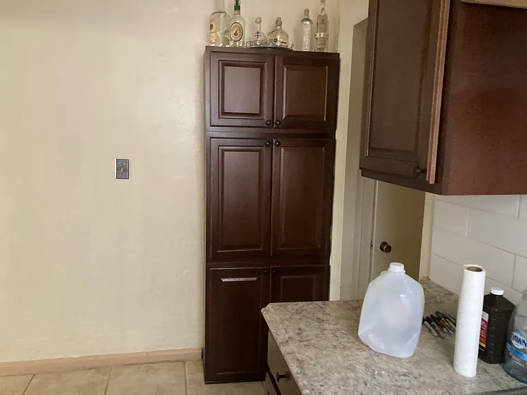 3357 N Bartlett Ave — Photo 4