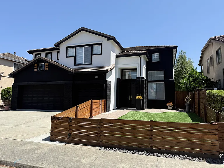 34469 Valley Oaks Loop — Photo 1