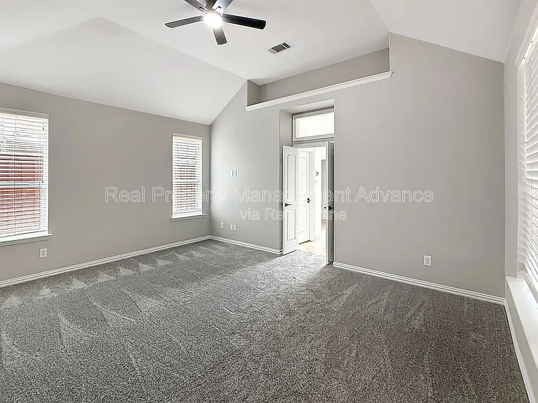 801 Renault Way — Photo 20